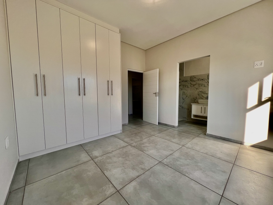 4 Bedroom Property for Sale in Myburgh Park Western Cape